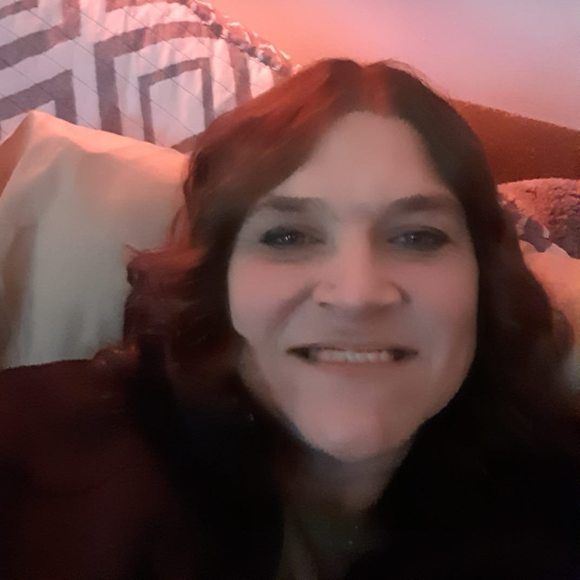 Meet your Posher, Amy - Picture 1 of 1